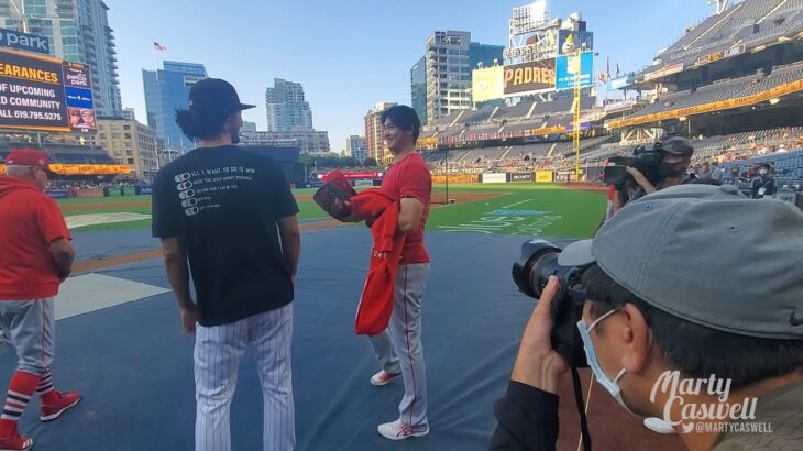 Angels’ Shohei Ohtani & Padres’ Yu Darvish Meet Up at Petco Park