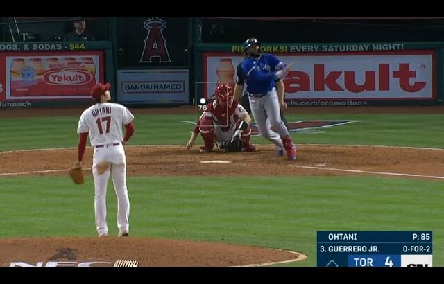 Vladimir Guerrero Jr. OFF THE FOUL POLE vs Shohei Ohtani in Angels Blue Jays game! (What a matchup!)