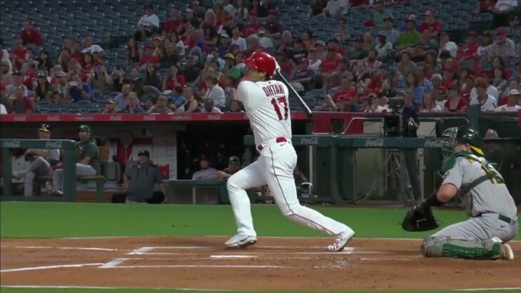 Shohei Ohtani doubles in the 1st inning Missed his 35th home run / Athletics vs Angels (9/27/2022)