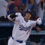 【ドジャース・大谷翔平 3試合ぶり42号HR！】相手エース投手から！大谷&デコピンのボブルヘッドデーに見事な先頭打者アーチ！