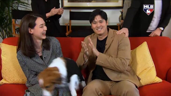 Shohei Ohtani’s dog, Decoy, leaves couch as Ohtani wins NL MVP award 🤣