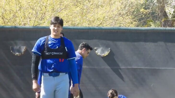 大谷翔平選手はトレーニングにも全力投球。このダッシュの前に丸半日ハードな練習。他の選手がオープン戦に行った後、居残り練習。一番凄い選手が一番、練習をしている！#shoheiohtani#dodgers